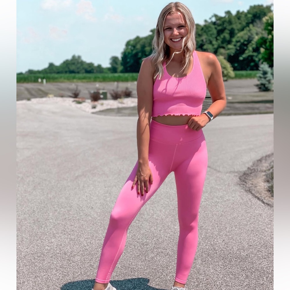 VS PINK Spiritual Gangster Loved Crop Bra Tank Size M/L